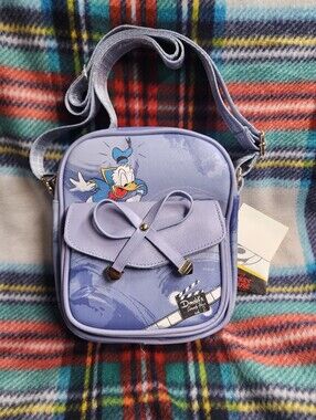 WondaPop Donald Duck Crossbody Bag
